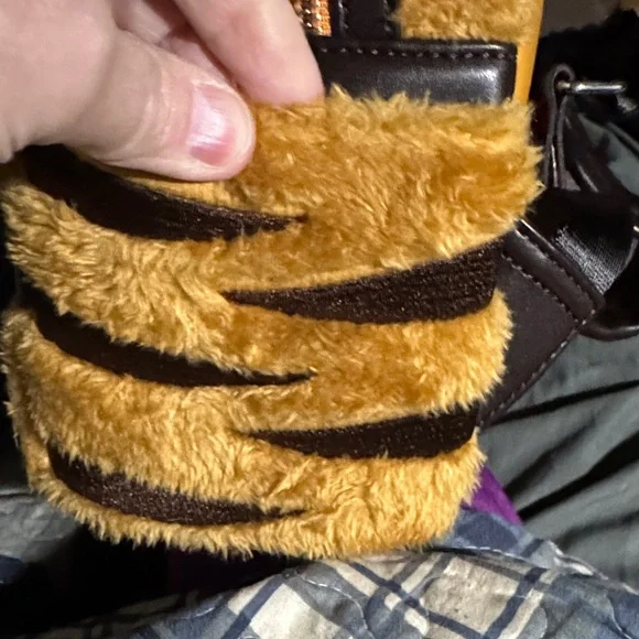 Loungefly Puss in Boots Furry Brown Backpack - Picture 3 of 3